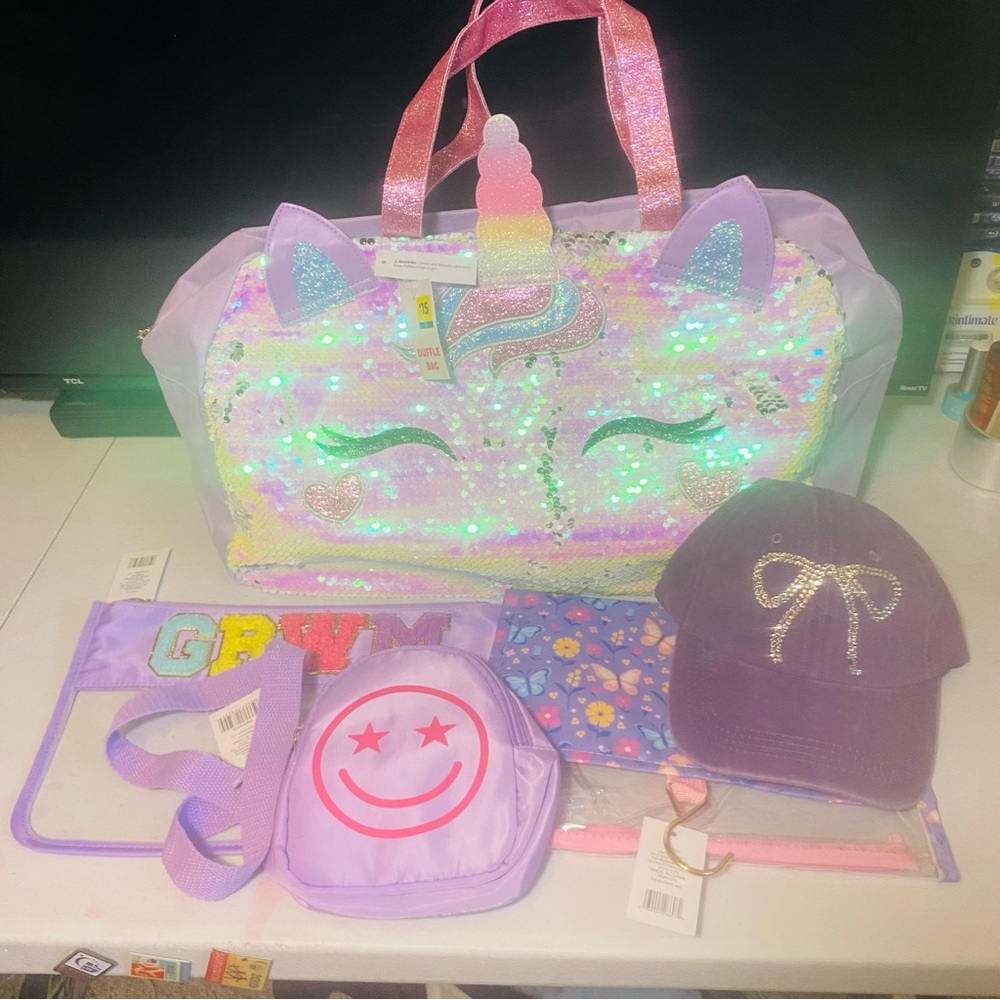 Sequin Unicorn Travel Bag in Iridescent Purple Hat and Accessories Bags Lot of 5